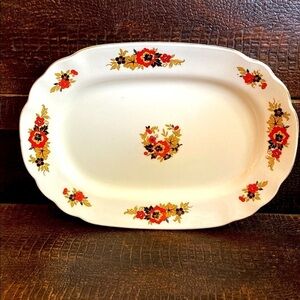 Price drop … In time for a beautiful fall display/Tray/Platter/Wedgewood/vintage